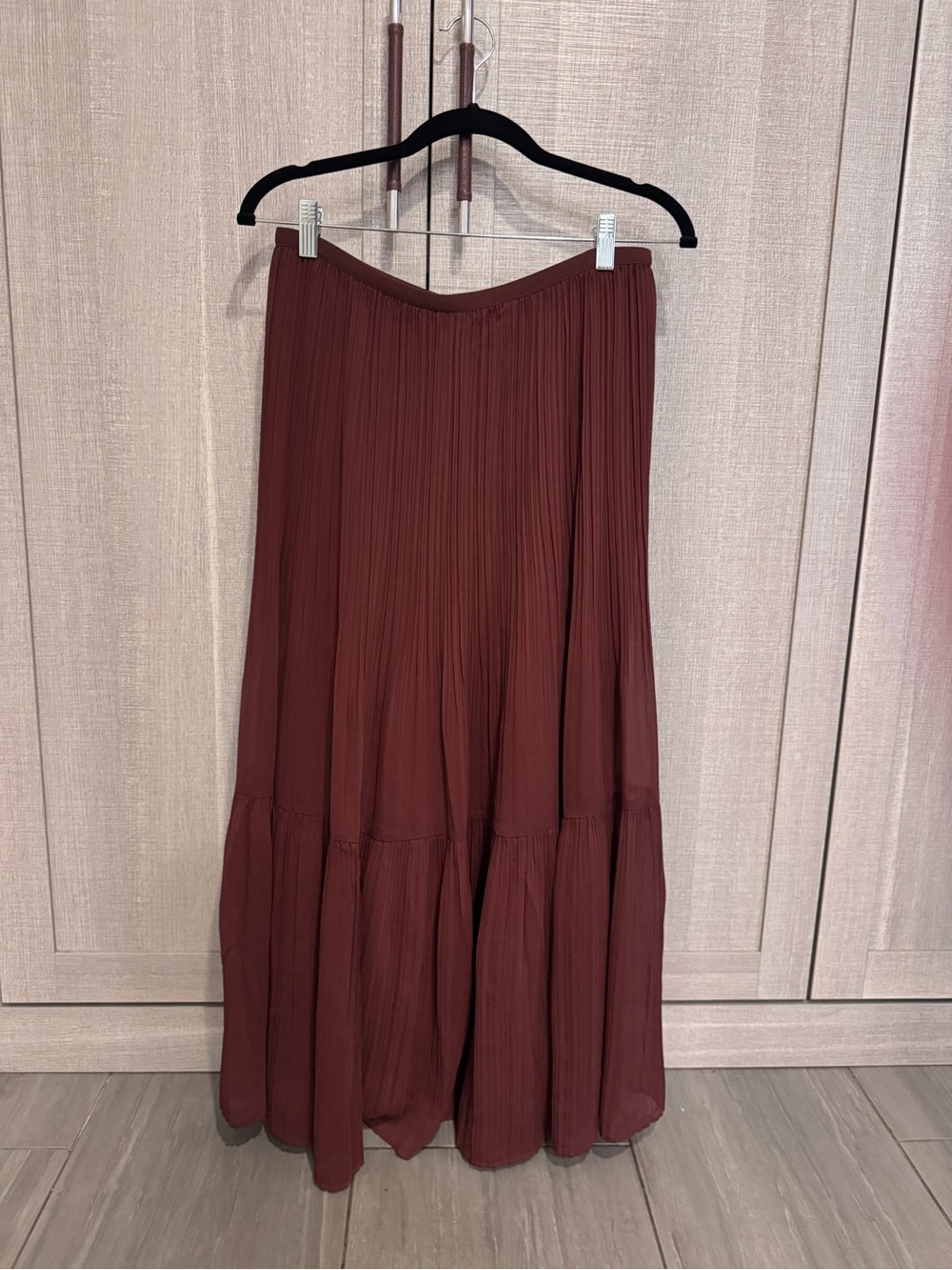 Uniqlo Long Pleated Maxi Skirt - Rust